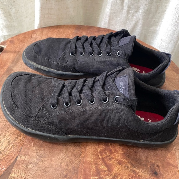 Black Canvas Splay Sneakers - Picture 2 of 8